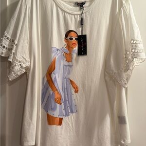 Stylish White Blouse with Graphic Print